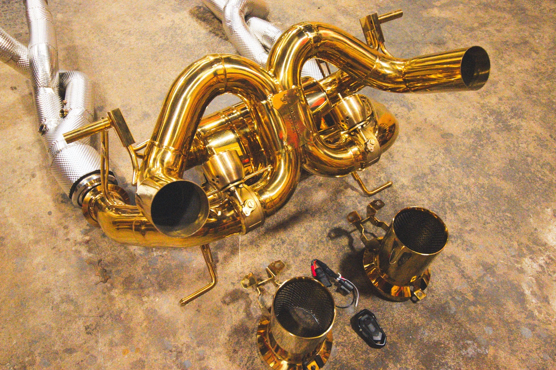 Lamborghini Aventador Valved Sport Exhaust System - Image 11